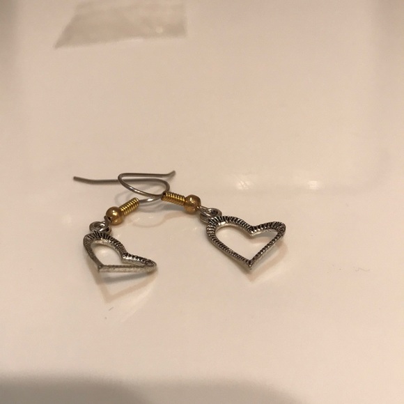 ⚡️FINAL PRICE⚡️ Heart Earrings - Picture 4 of 8